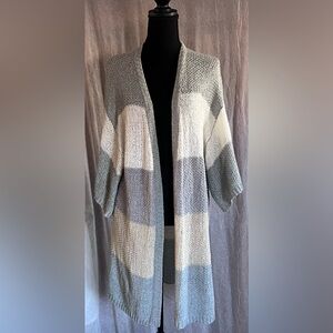 She + sky one size cardigan